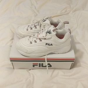 chunky fila shoes